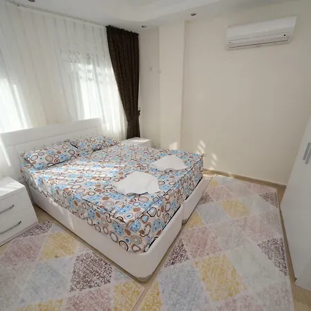Lux Mustakil 3