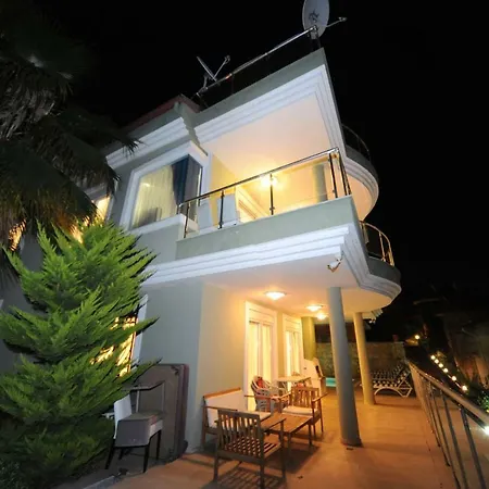 Lux Mustakil 3 Villa Alanya
